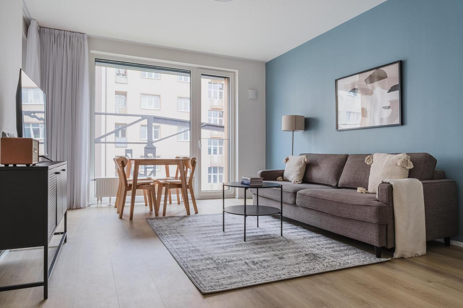 Blueground 7 Furnished Close To Offices Prg-29 *